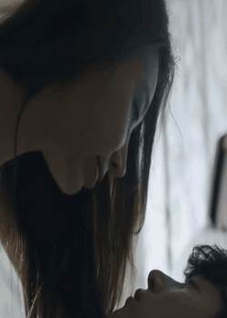 自行车上的女人影音先锋